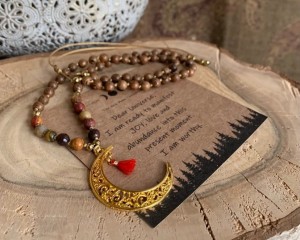 LUNULA japis Picasso i drzewo gruszy