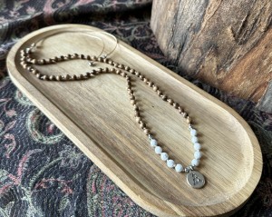 Budda - howlit i drzewo gruszy